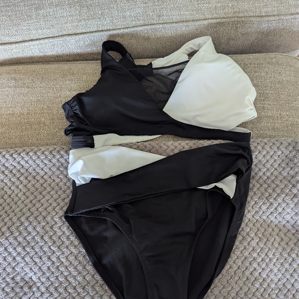 New! Black and White 2-Piece Swimsuit